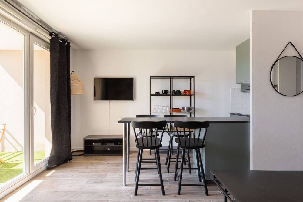 Photo of Livingroom in Yves Farge - Le Fleuve
