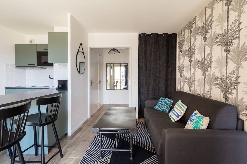 Photo of Livingroom in Yves Farge - Le Fleuve