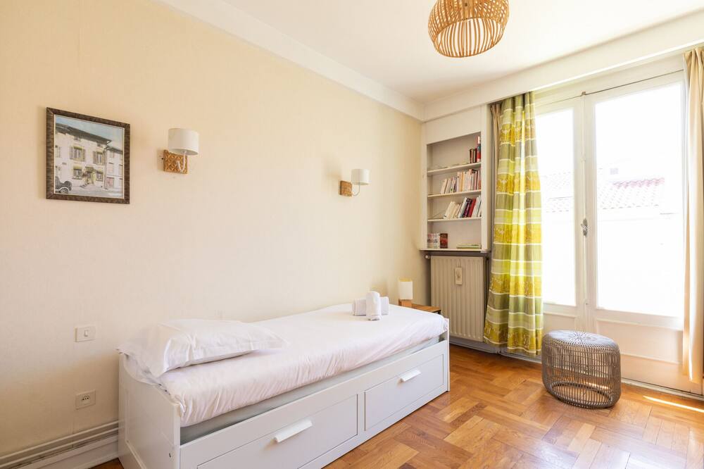 Photo of Others in Villette - Maisons Neuves