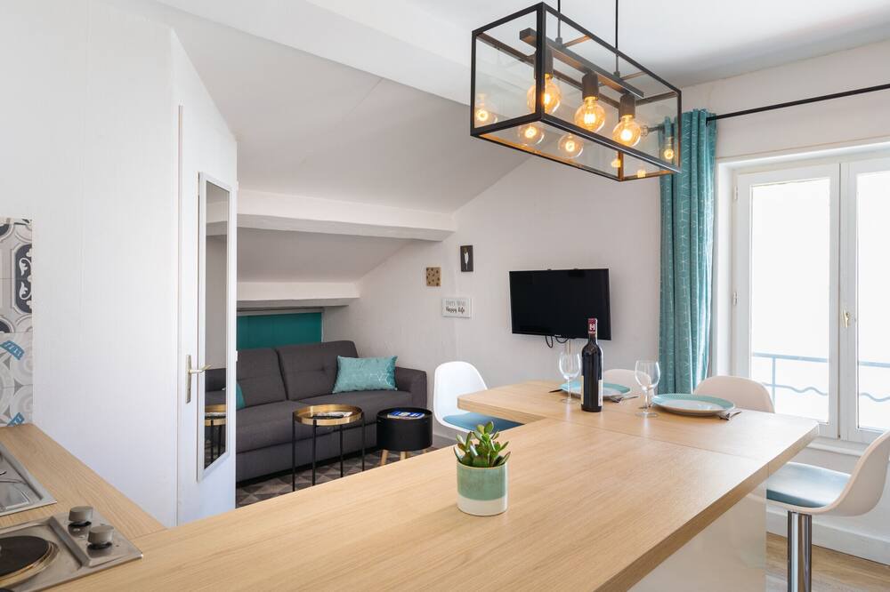 Photo of Livingroom in Jean Moulin - Marius Berliet