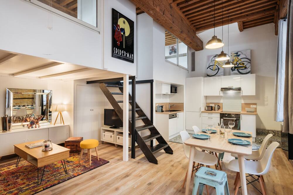Photo of Livingroom in 1st Arrondissement