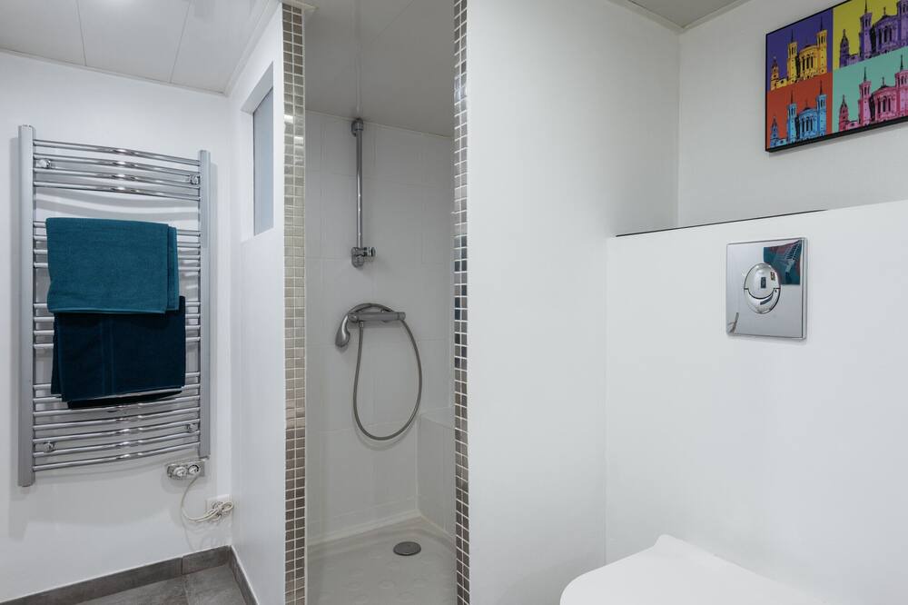 Photo of Bathroom in 1st Arrondissement