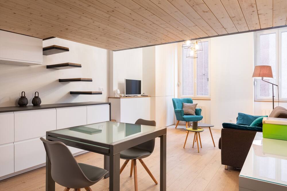 Photo of Livingroom in Lyon City Centre