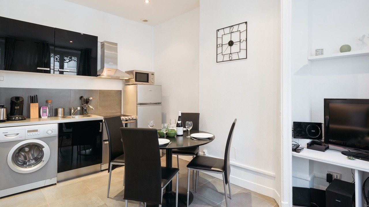 Photo of Kitchen in Jules Ferry - Recamier