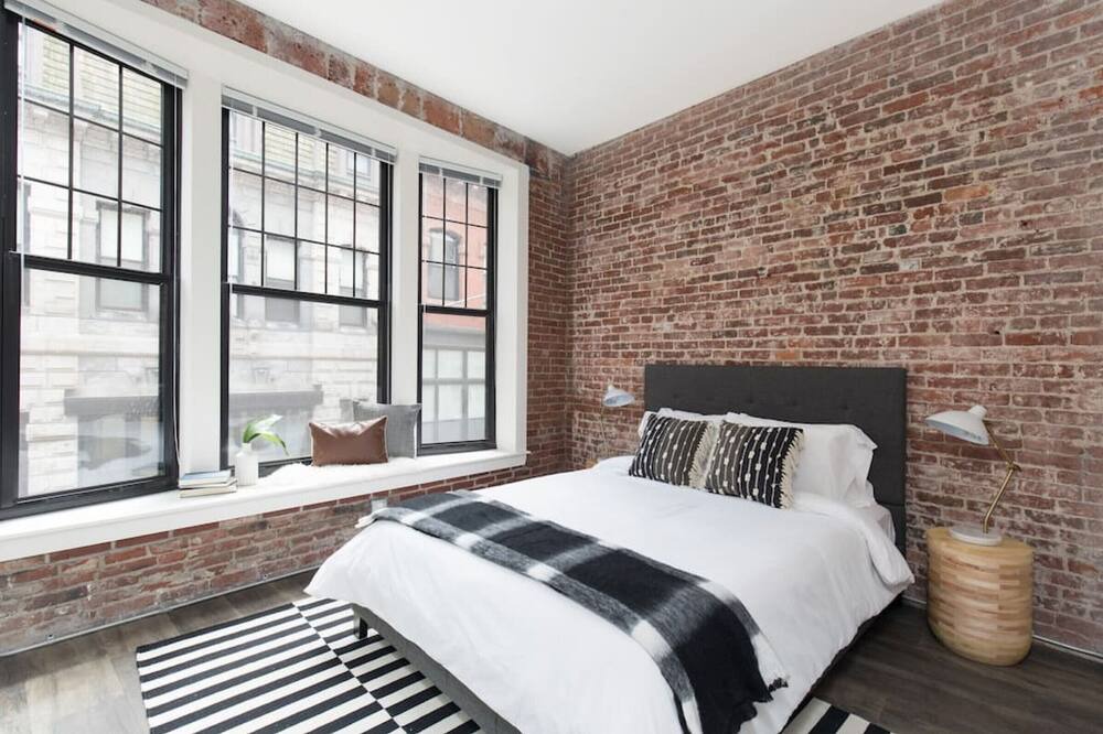 Photo of Others in Beacon Hill