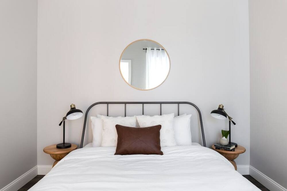 Photo of Others in Downtown Boston