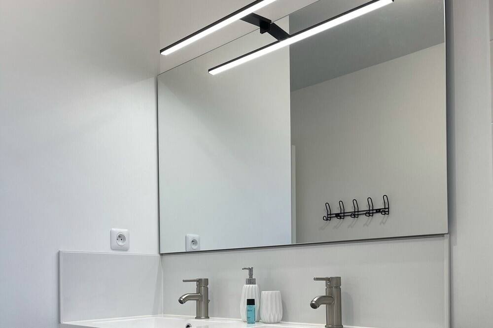 Photo of Bathroom in Azay-sur-Cher