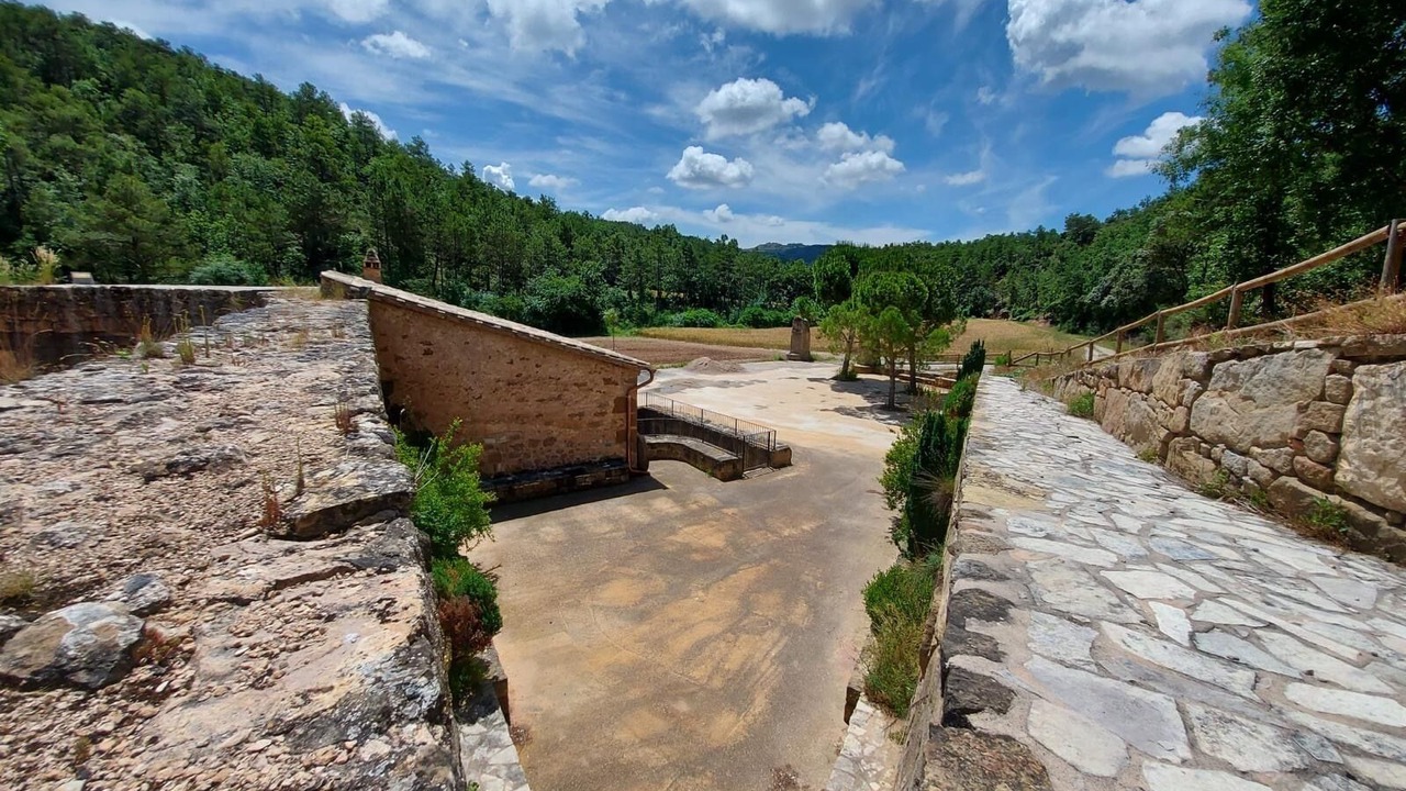 Photo of Outdoor in Biosca