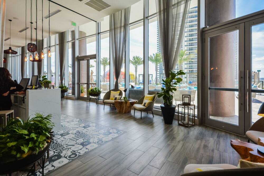 Photo of Others in Hollywood South Central Beach