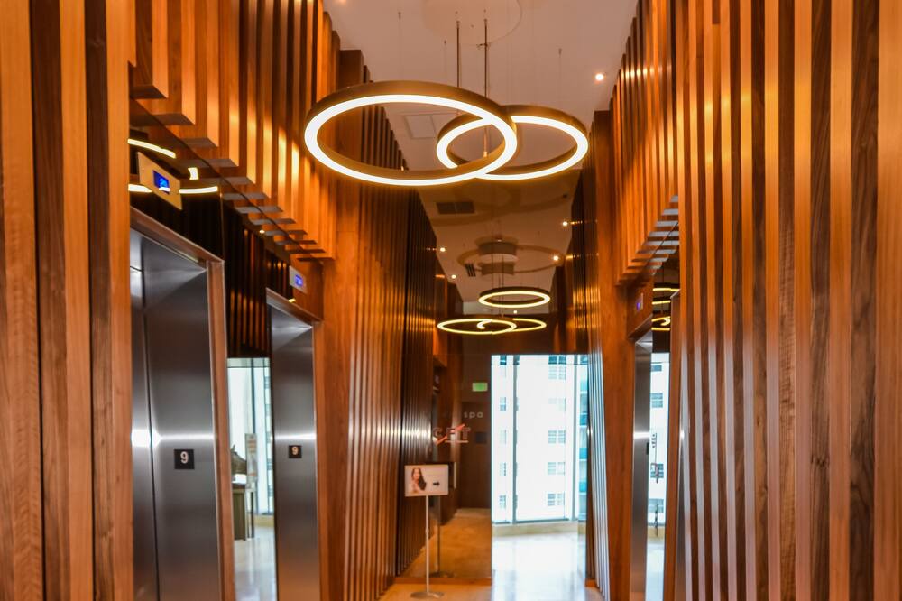 Photo of Others in Hollywood South Central Beach