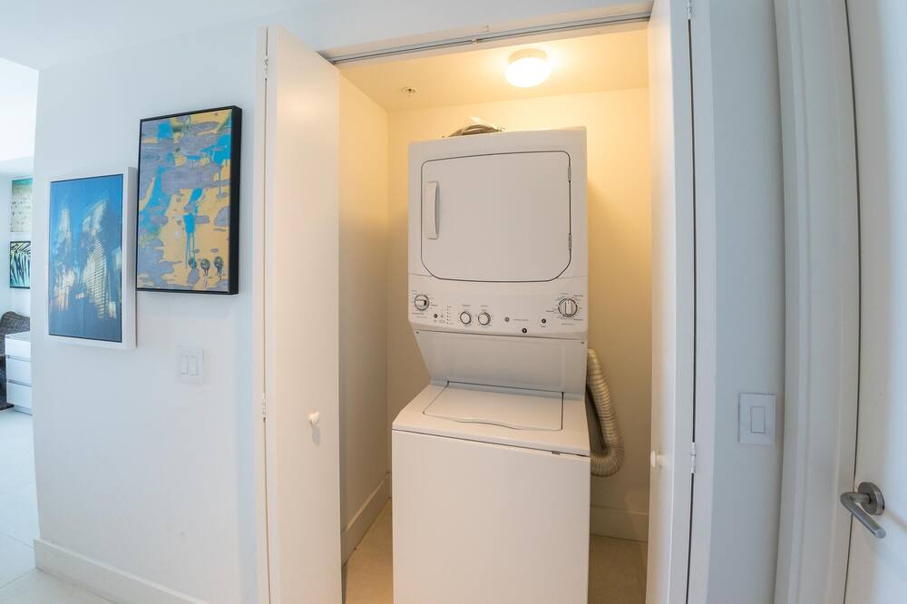 Photo of Others in Hollywood South Central Beach