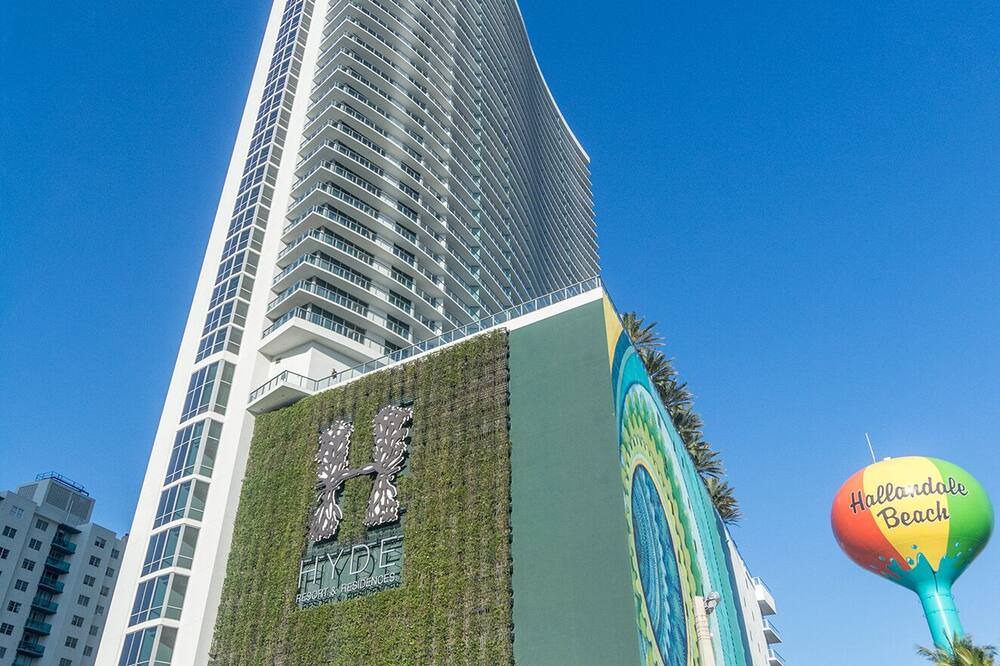 Photo of Outdoor in Hollywood South Central Beach