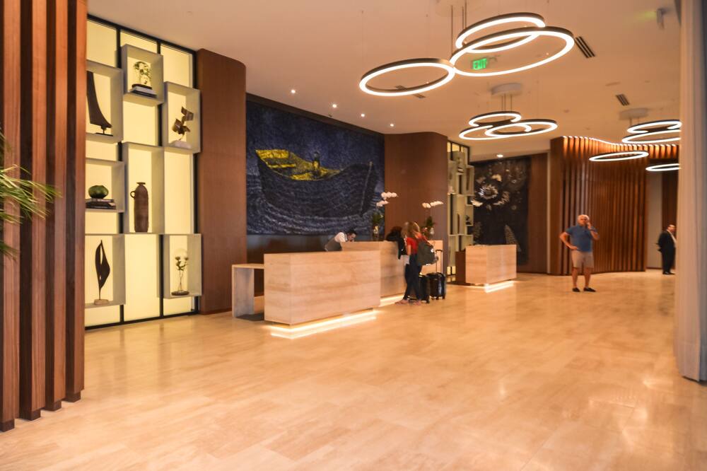 Photo of Others in Hollywood South Central Beach