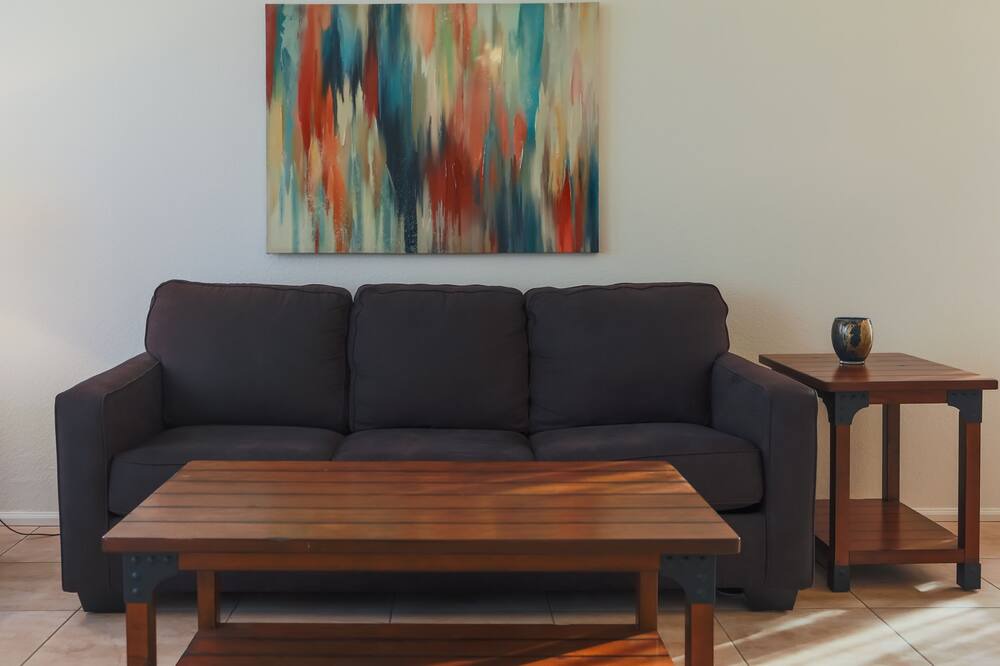 Photo of Livingroom in Goodyear