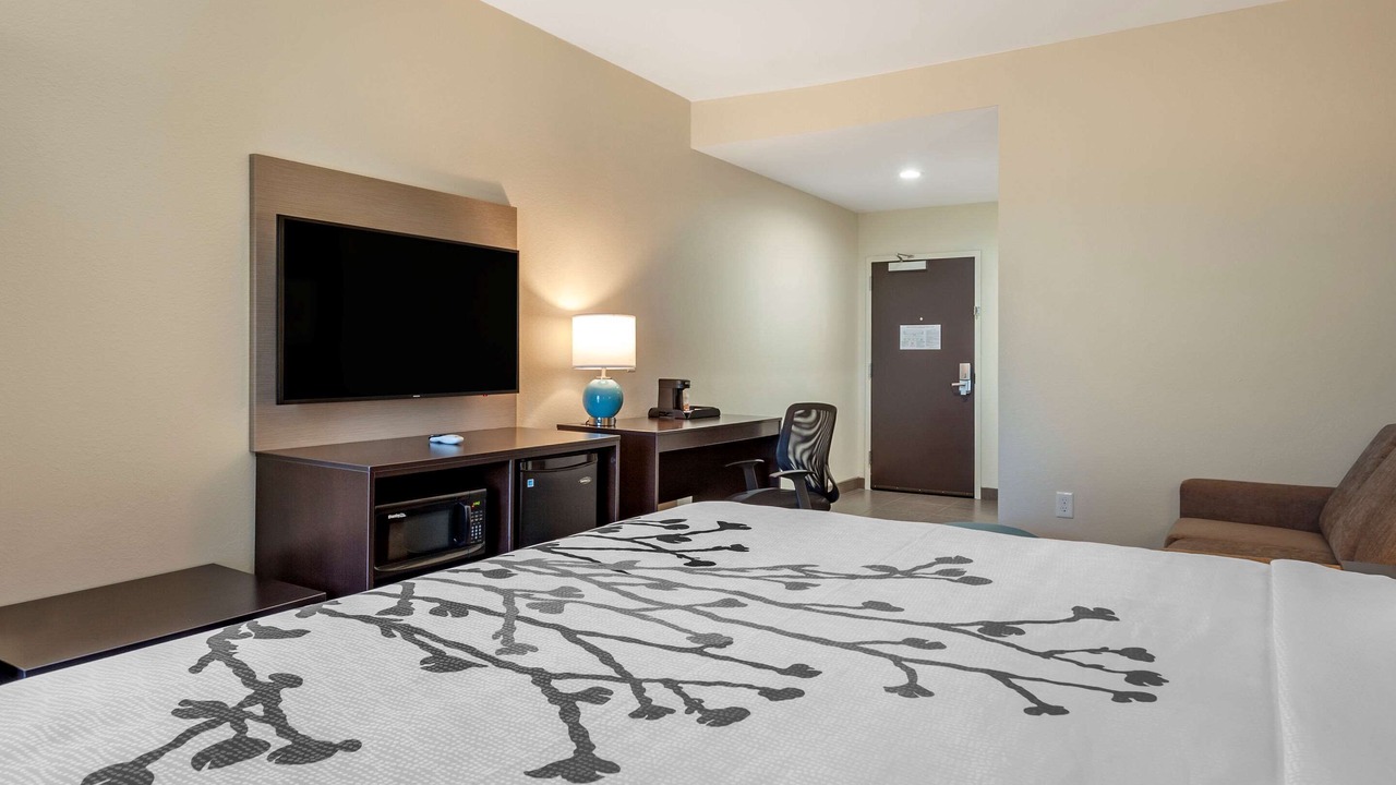 Photo of Bedroom in Waller