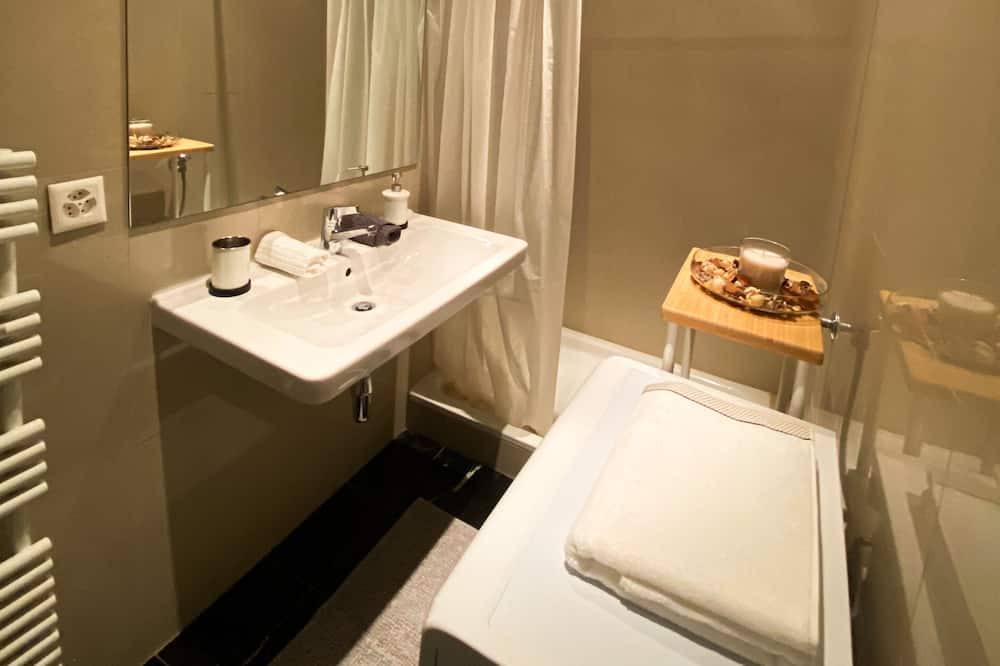 Photo of Bathroom in Augustins