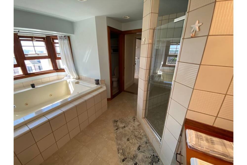 Photo of Bathroom in Marblehead