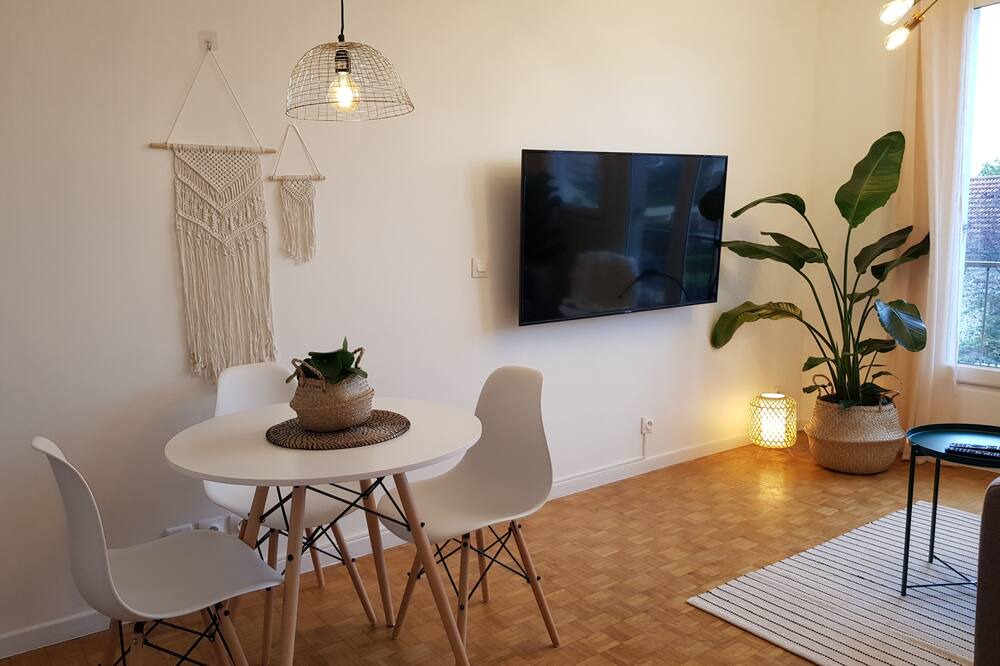Photo of Livingroom in Houilles