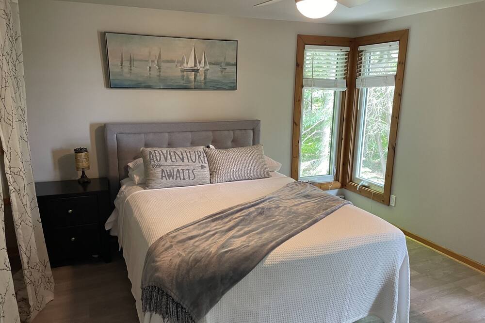 Photo of Bedroom in Bobcaygeon