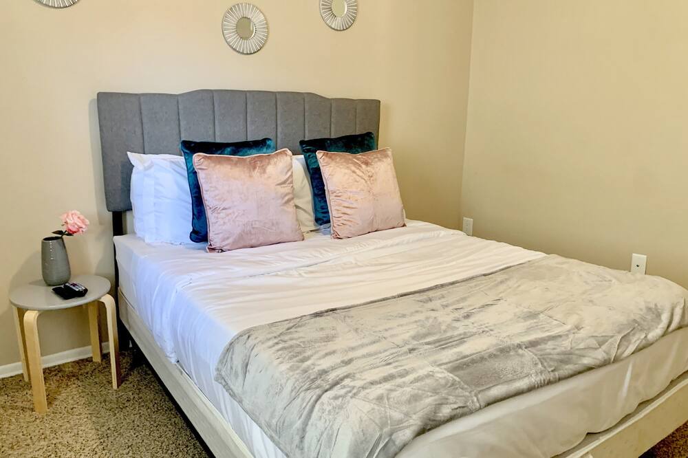 Photo of Bedroom in Greensboro