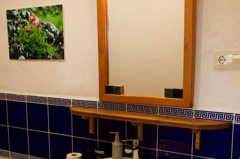 Photo of Bathroom in Braojos