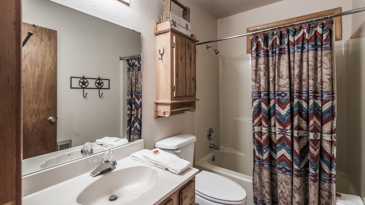 Photo of Bathroom in Ruidoso