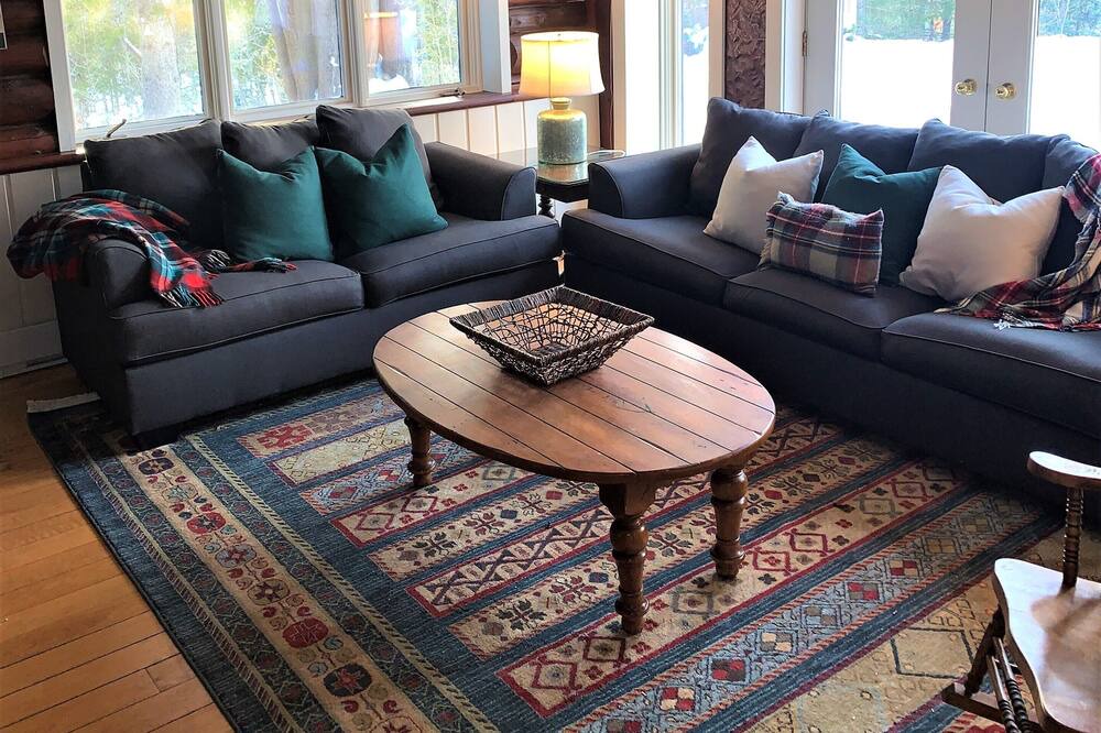 Photo of Livingroom in Morin Heights