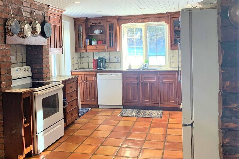Photo of Kitchen in Morin Heights