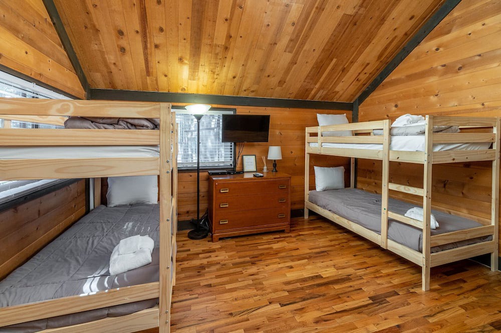 Photo of Bedroom in Overlook Park