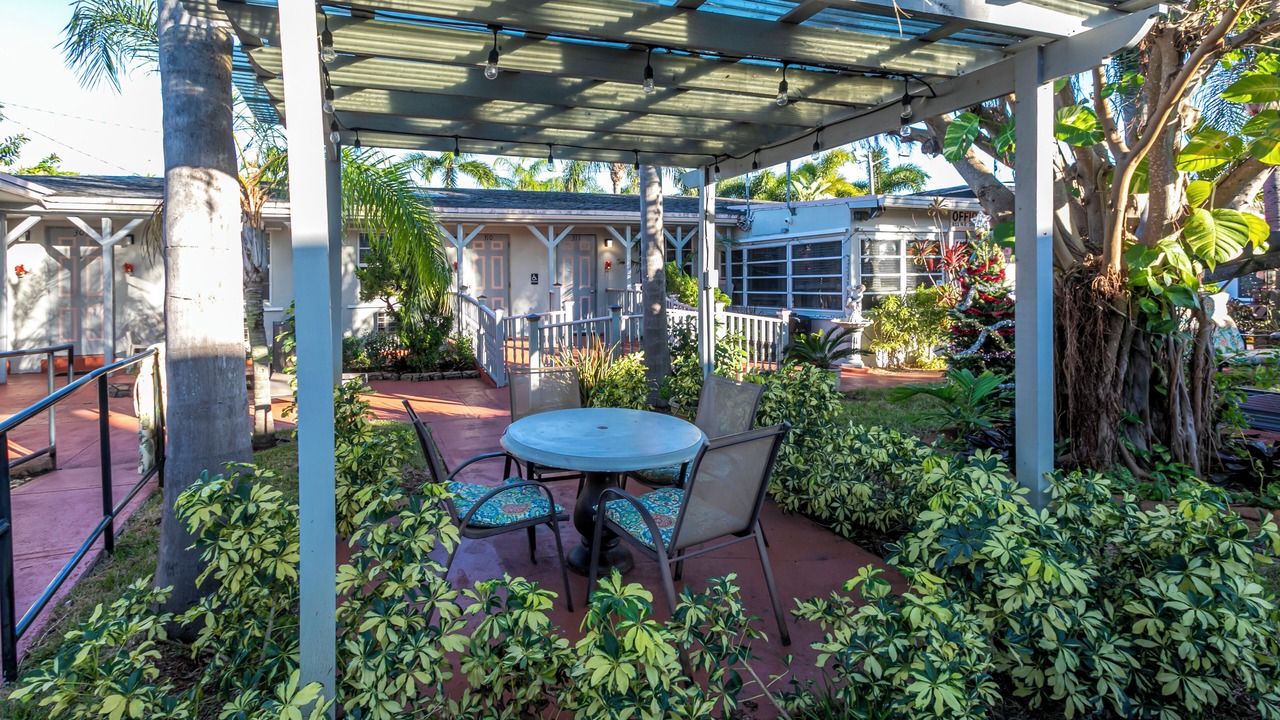Photo of Outdoor in Hallandale Beach