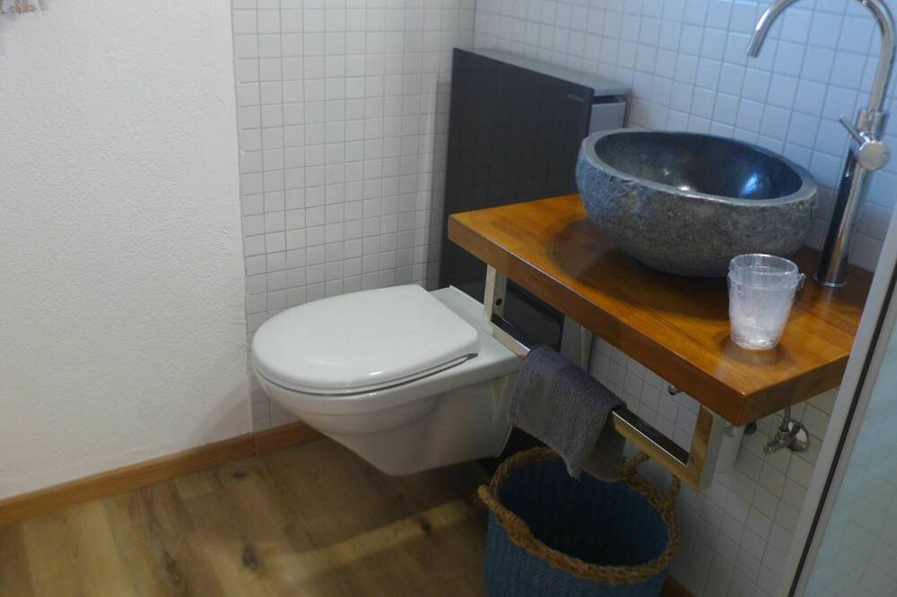 Photo of Bathroom in Glion