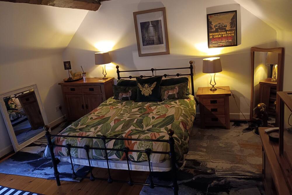 Photo of Bedroom in Madeley