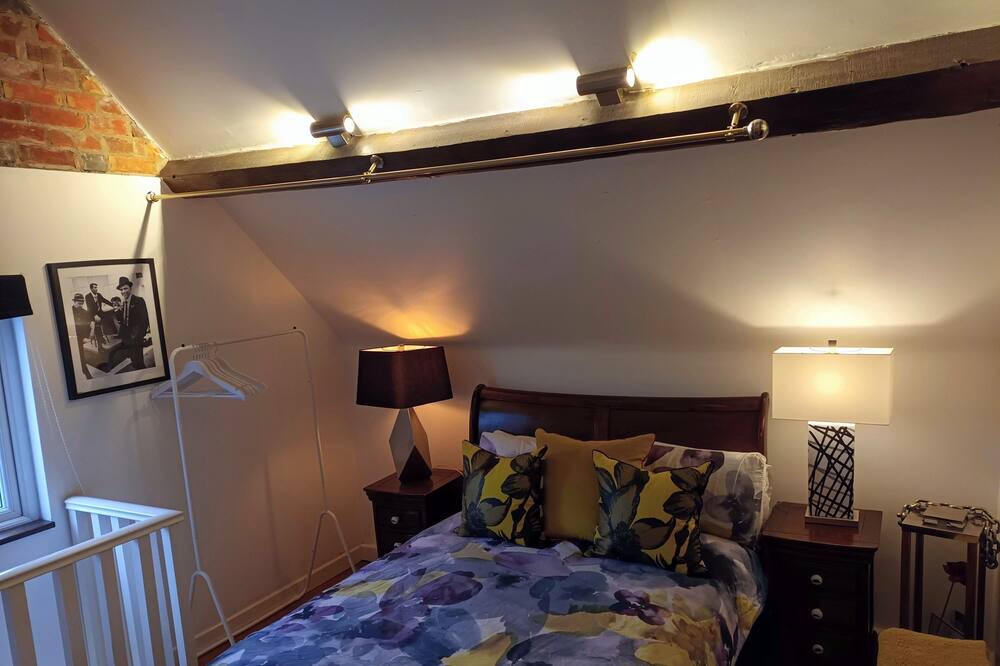 Photo of Bedroom in Madeley