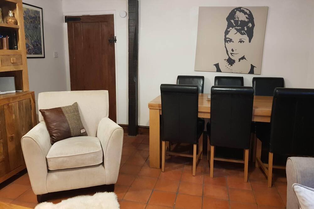 Photo of Others in Madeley