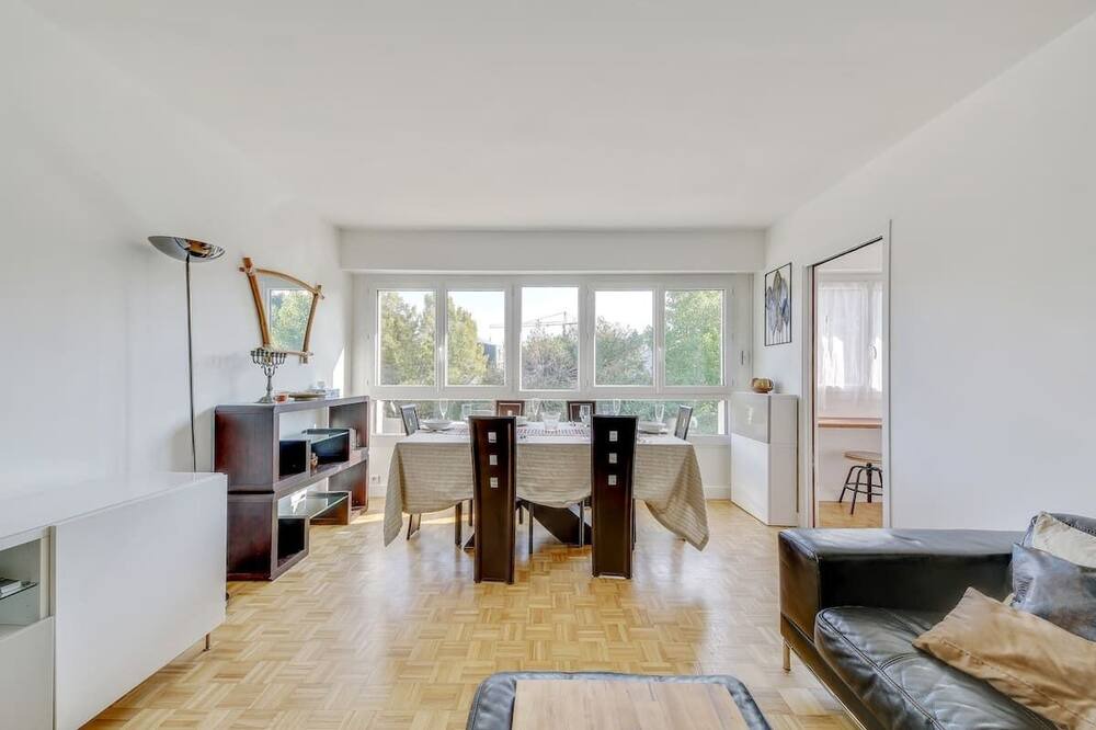 Photo of Livingroom in Le Chesnay