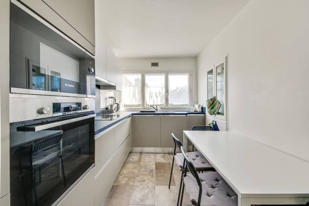 Photo of Kitchen in Le Chesnay