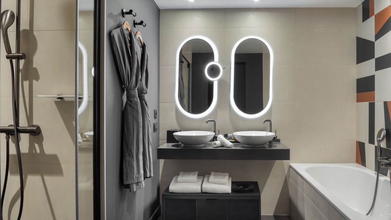 Photo of Bathroom in Porte-Dauphine