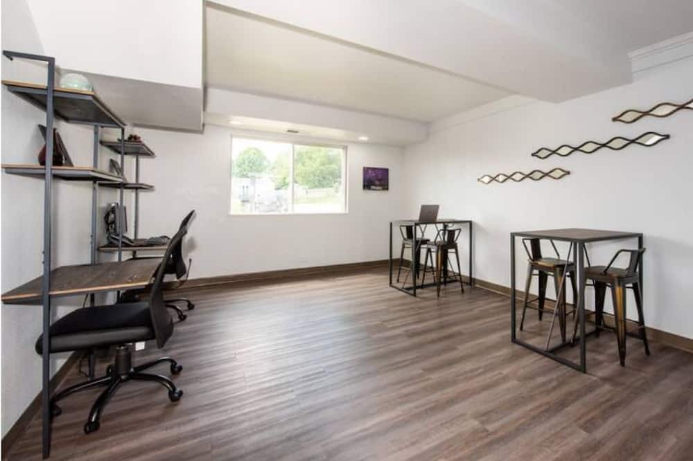 Photo of Others in Indianola