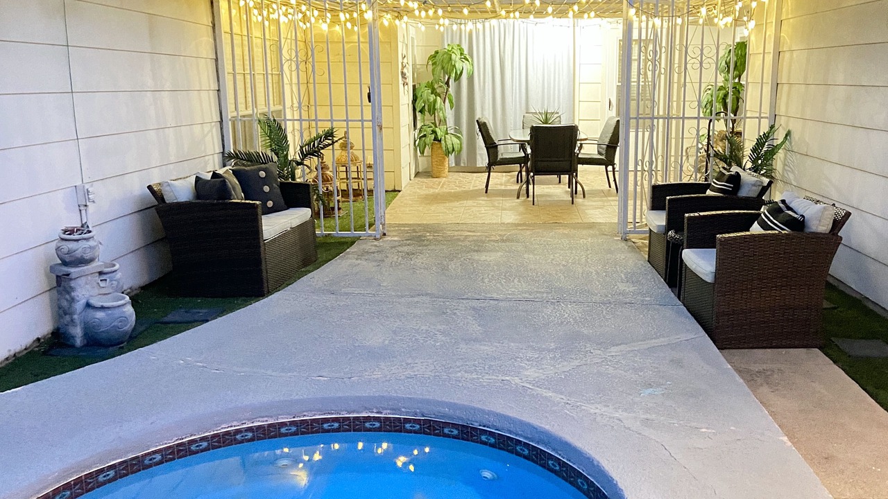 Photo of Outdoor in Buckner Terrace - Everglade Park