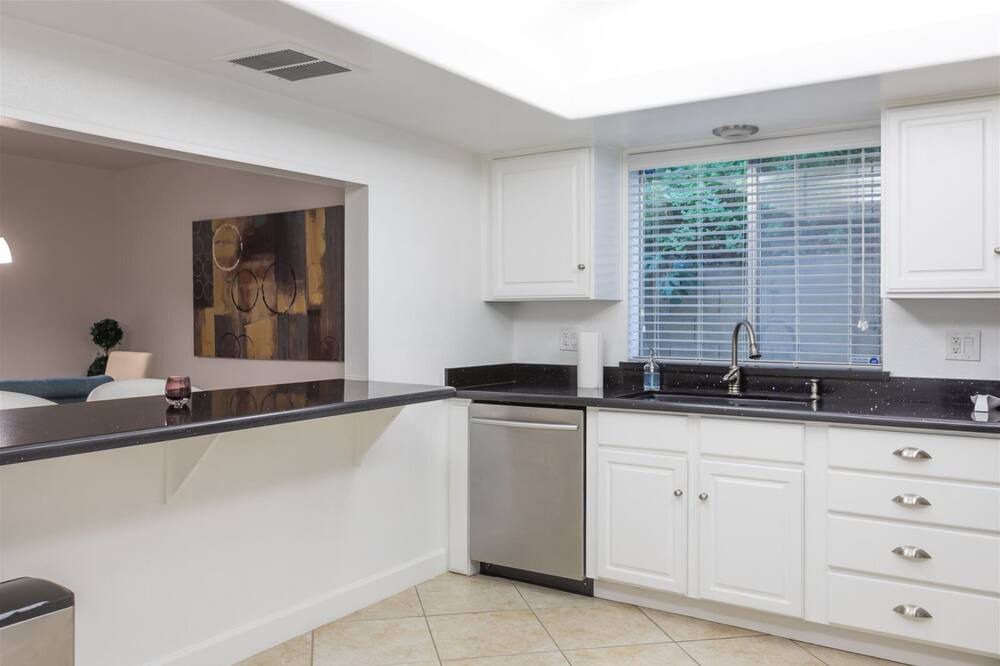 Photo of Kitchen in Clearview