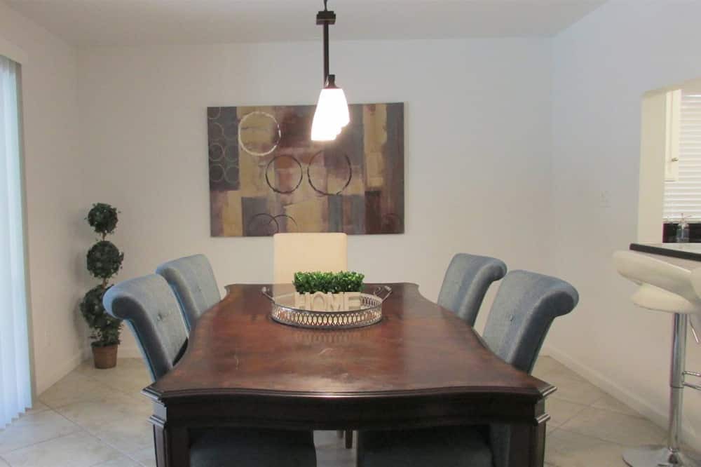 Photo of Kitchen in Clearview
