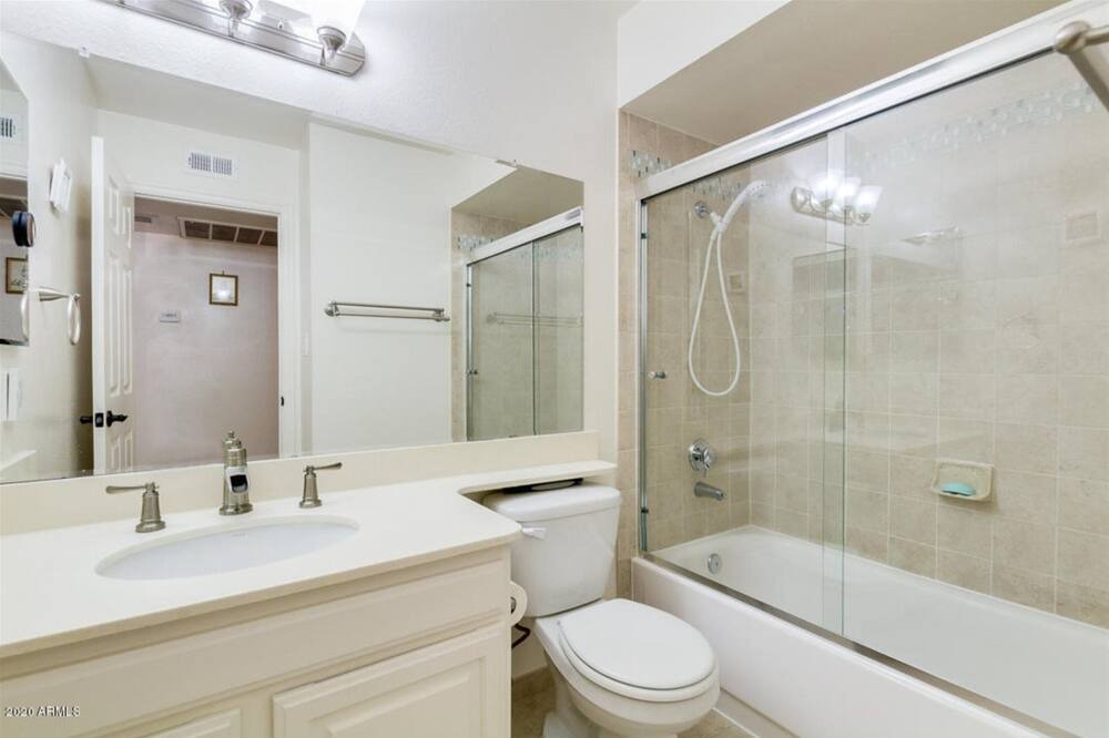Photo of Bathroom in Clearview