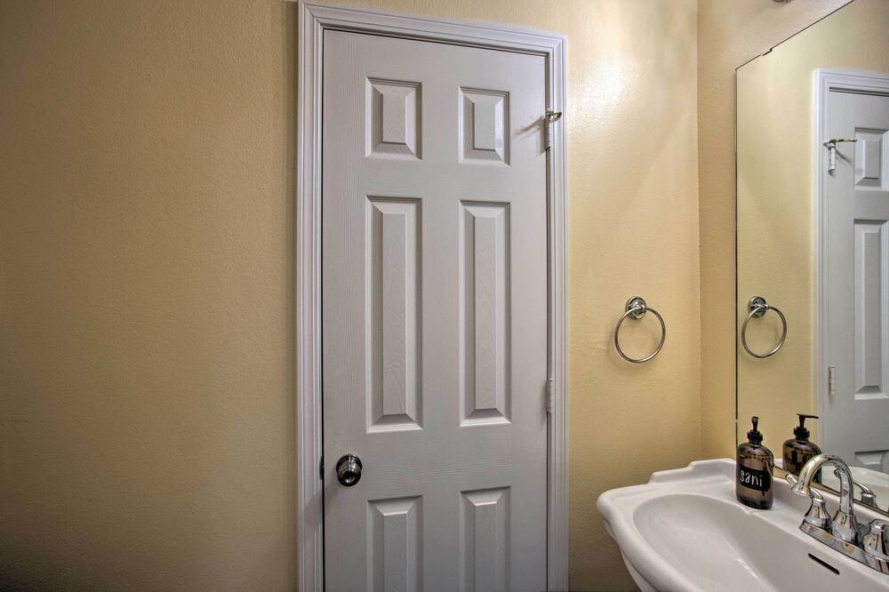 Photo of Bathroom in Longview