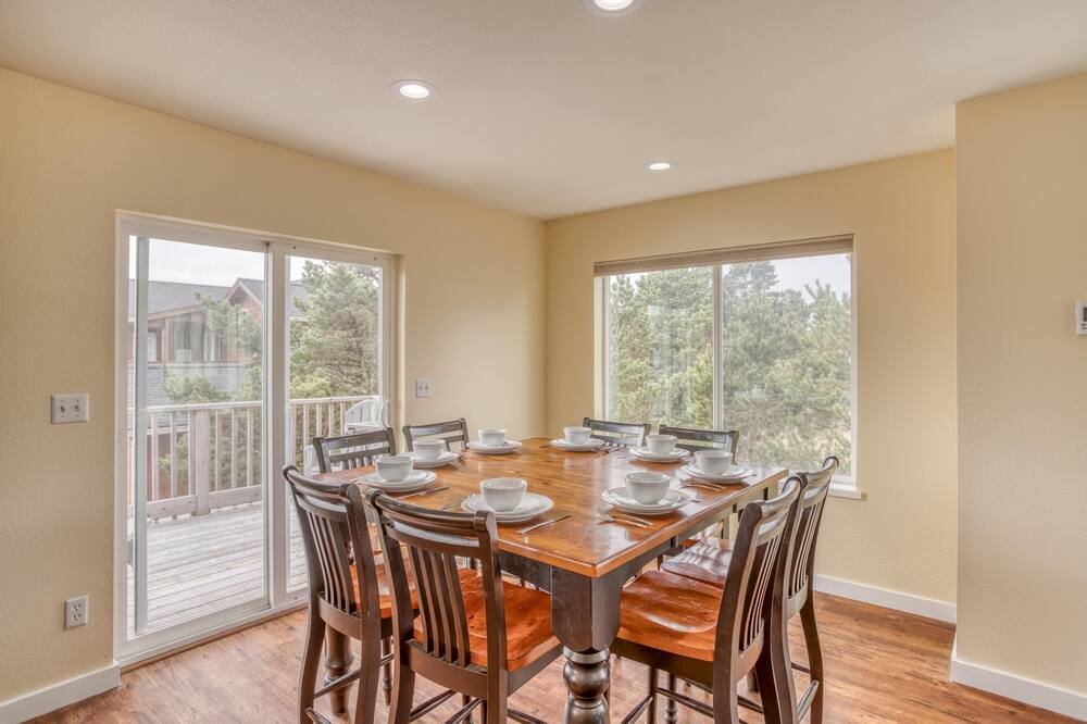 Photo of Kitchen in Kiwanda Shores