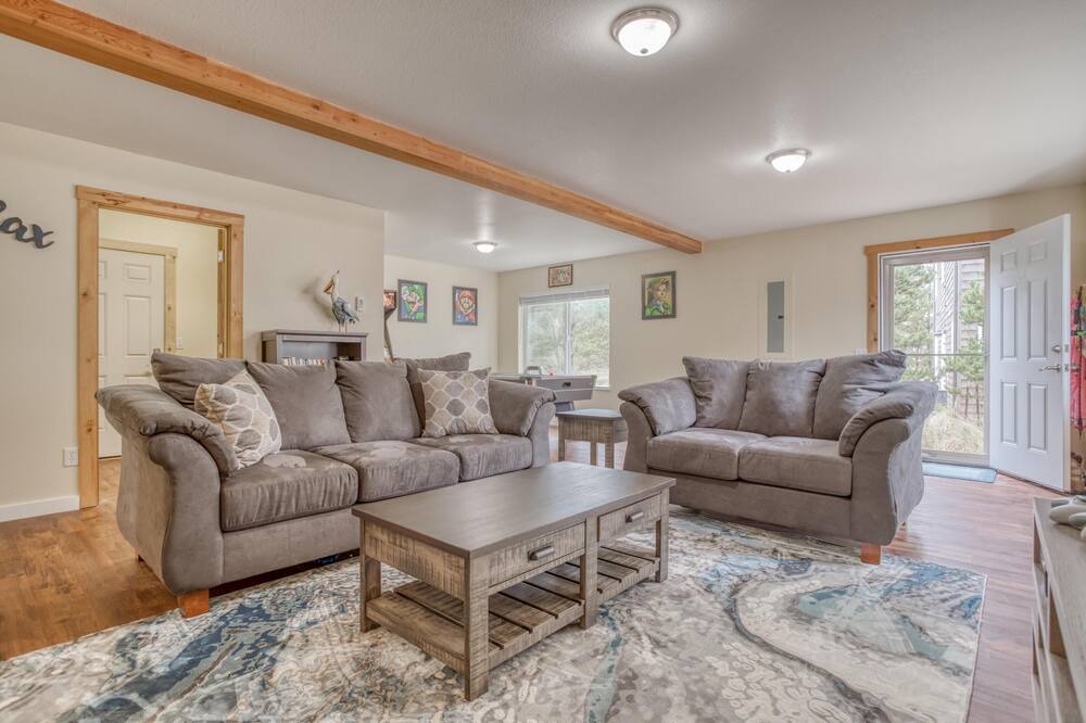 Photo of Livingroom in Kiwanda Shores