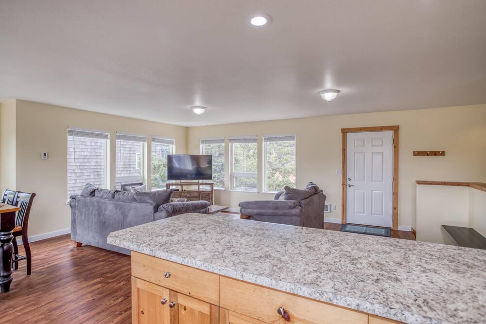 Photo of Livingroom in Kiwanda Shores