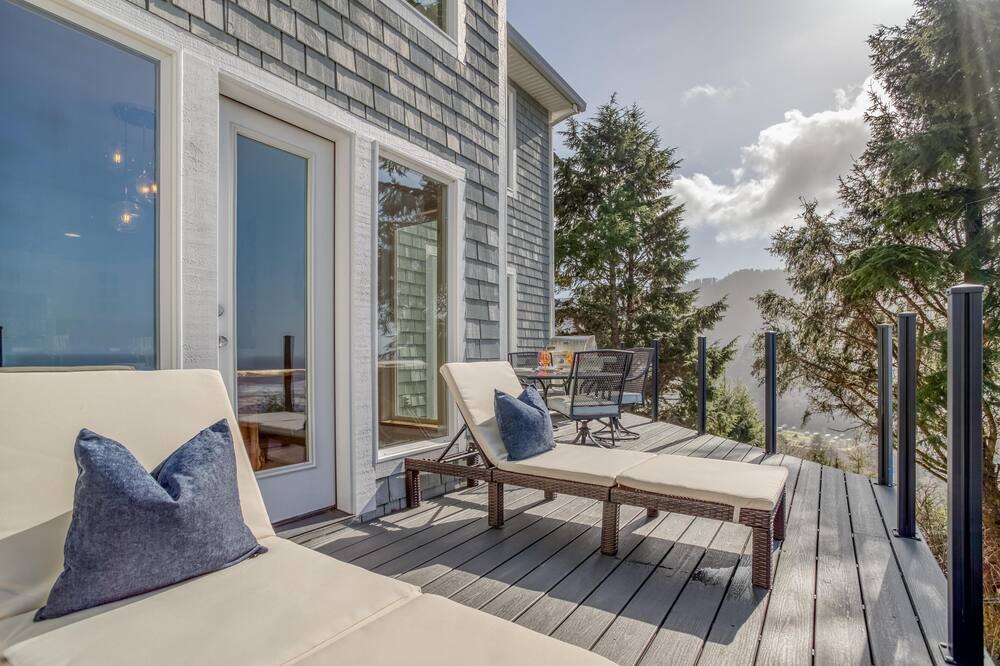 Photo of Patio Balcony in Neskowin