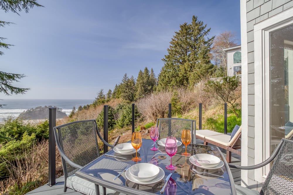 Photo of Patio Balcony in Neskowin