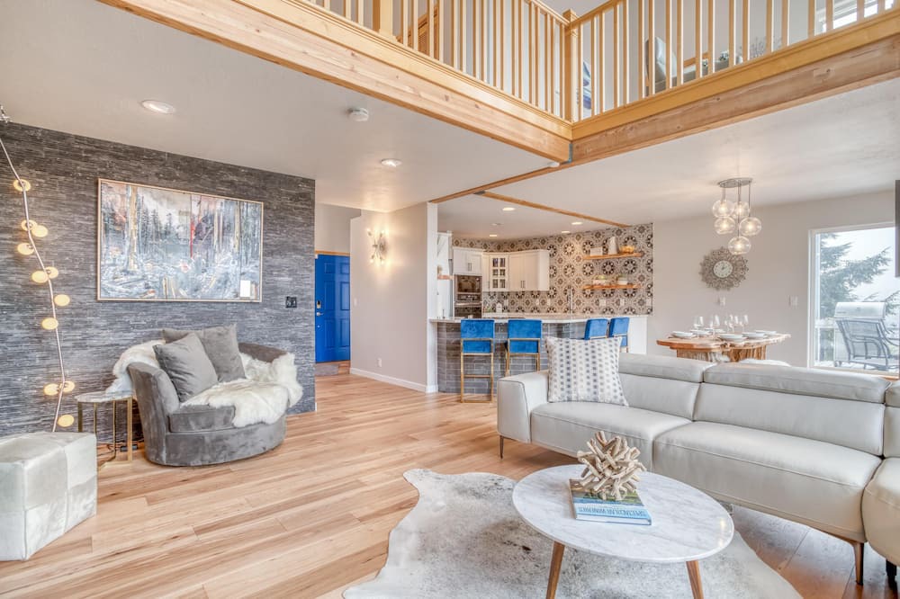 Photo of Livingroom in Neskowin