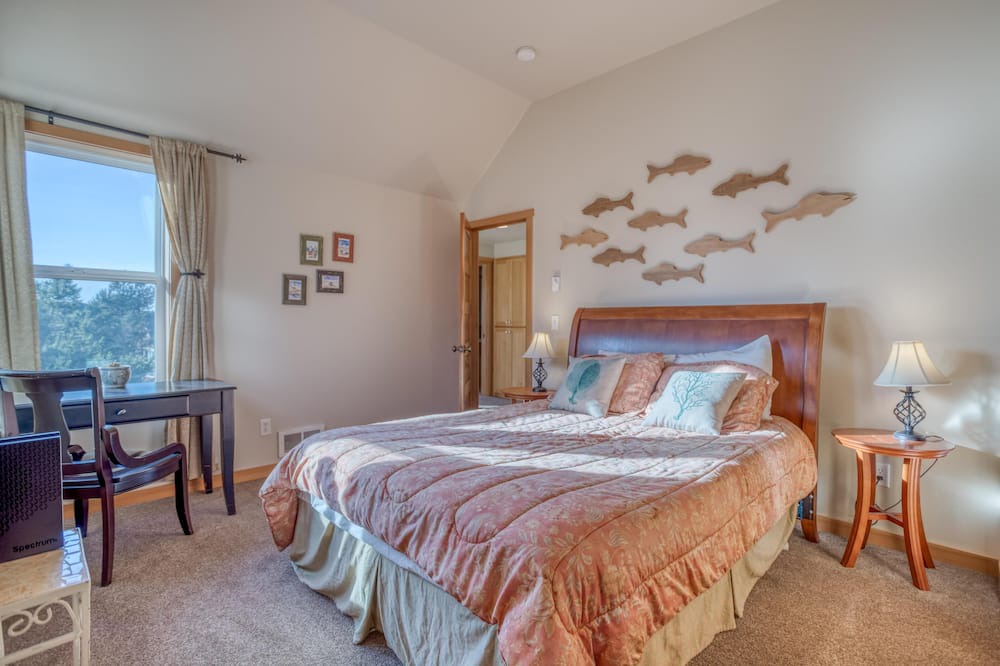 Photo of Bedroom in Shorepine Village